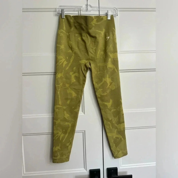 Gymshark Adapt Camo Seamless Leggings - Picture 1 of 3